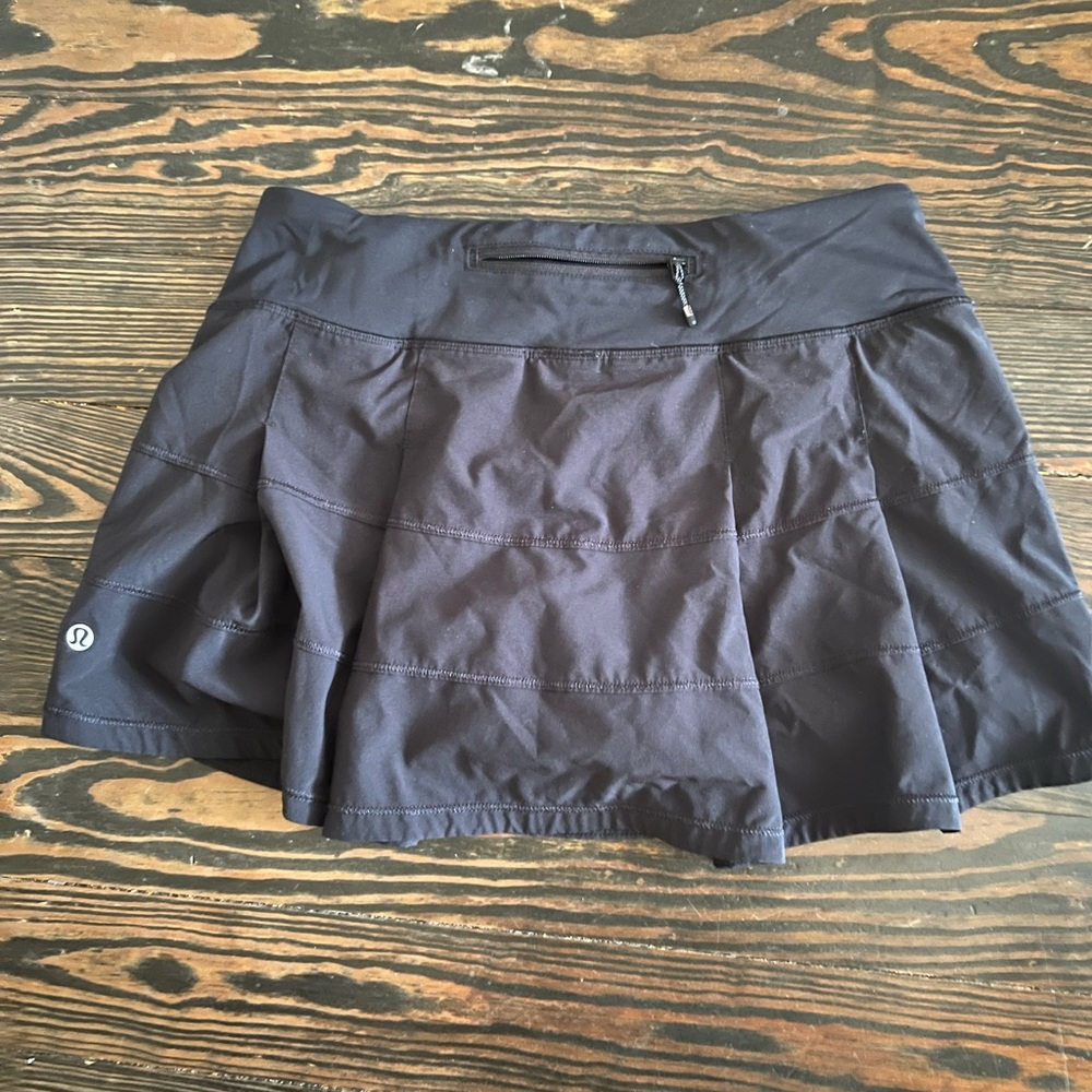 LULULEMON black pace rival skirt